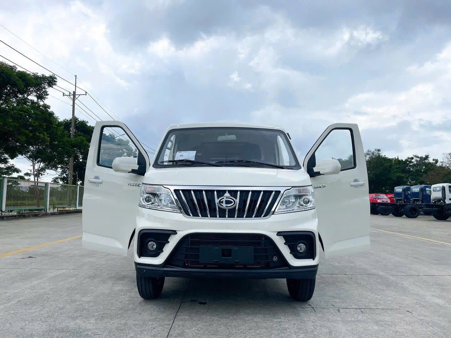 Tera V8 5 Chỗ Có Nên Mua? Những Thông Tin Bạn Cần Biết Trước Khi Quyết Định